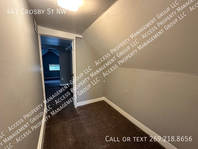 Building Photo - 441 Crosby St NW