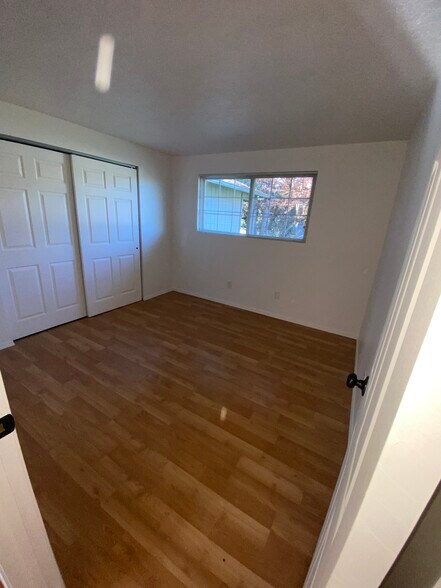 Building Photo - 1101 Hughes St