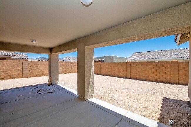 Building Photo - 12527 E 49th Dr