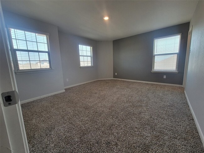 Building Photo - 3012 Villegas Wy