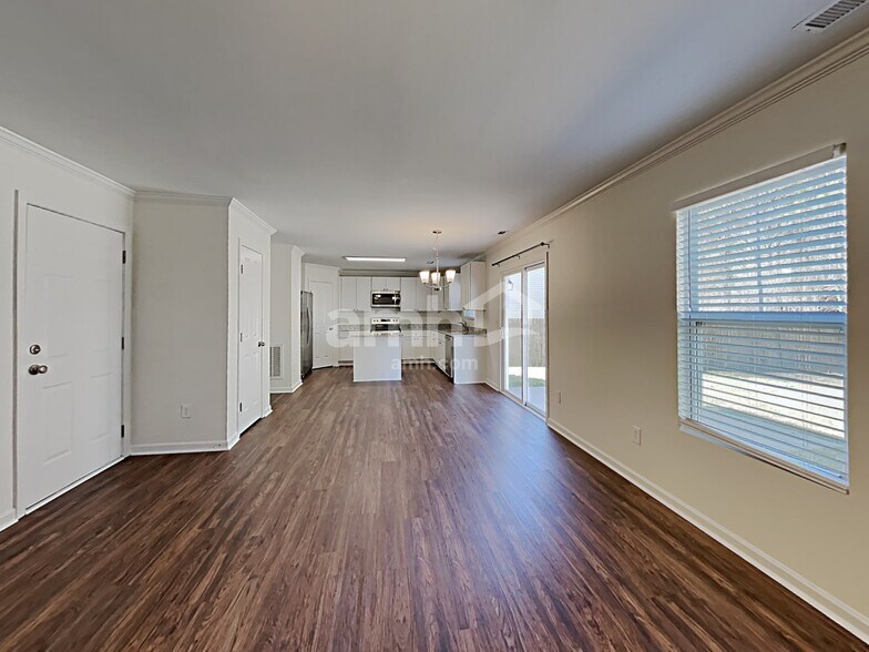 Building Photo - 423 Ganyard Farm Way