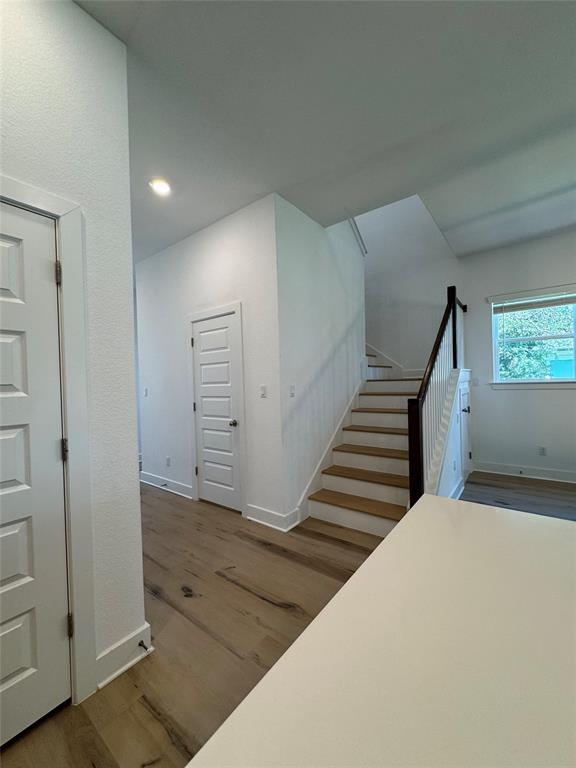 Building Photo - 109 Monterey Oak Trl