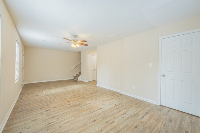 Building Photo - 38 Preston Ct