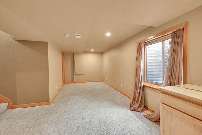 Building Photo - 5750 S Youngfield St