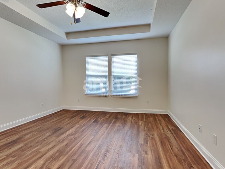 Building Photo - 653 Welcome Home Dr