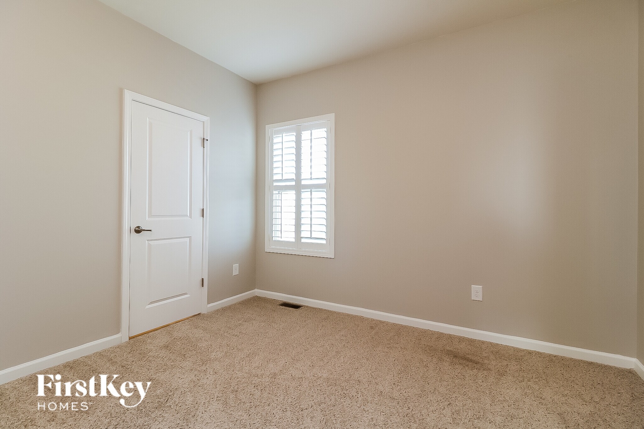 Building Photo - 69 Plum Ln