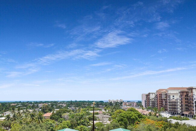 Building Photo - 155 E Boca Raton Rd