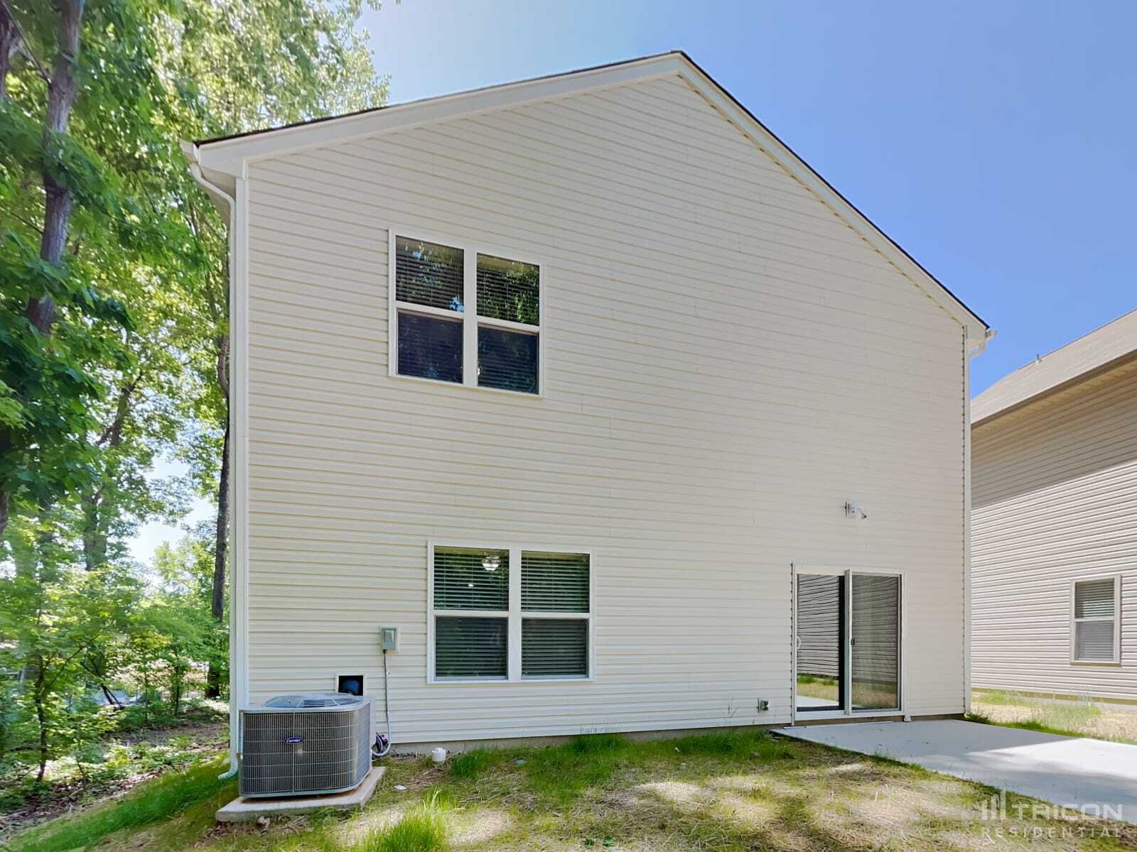 Building Photo - 233 Spring Knoll Dr
