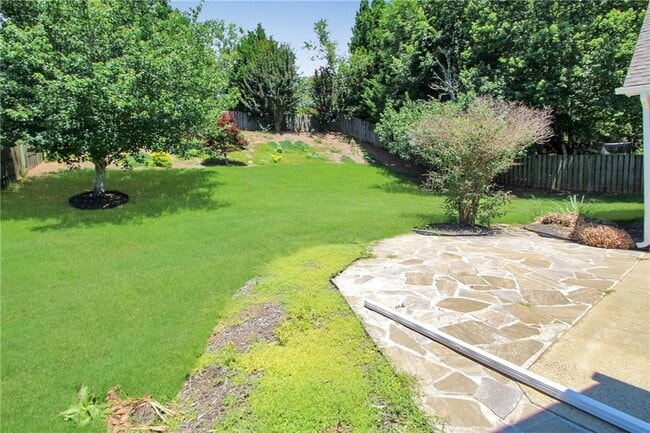 Building Photo - 258 Brookcliff Dr NE