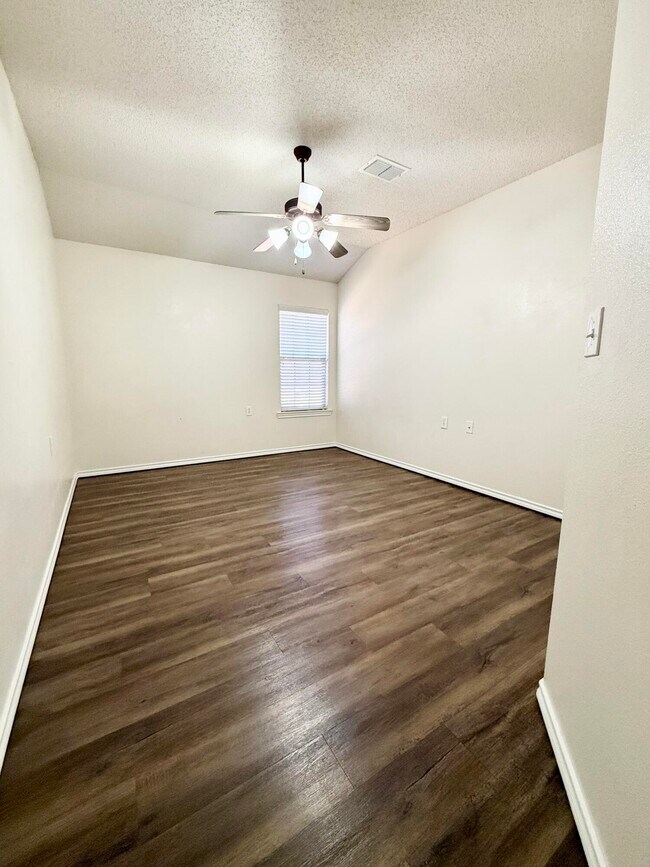 Building Photo - 1907 79th St