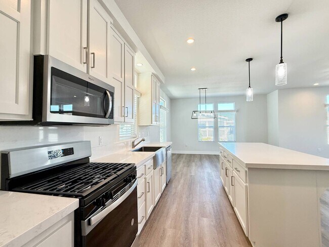 Building Photo - 11 Palm Via