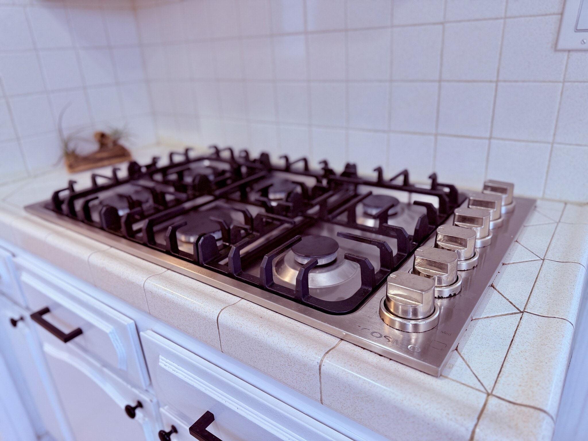 Building Photo - 6000 4th Ave