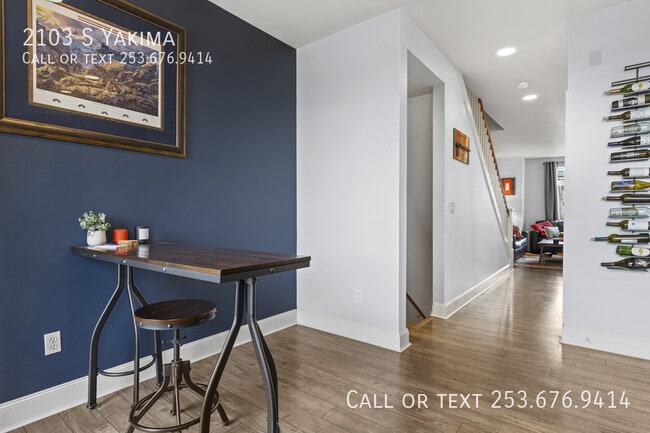 Building Photo - 2103 S Yakima Ave