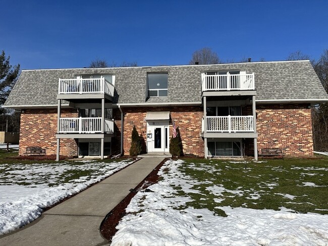 Primary Photo - Villas of Cascade 2 Bedroom Condo Upper Unit