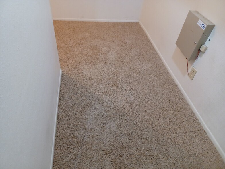 Building Photo - 9315 Rue De Bois