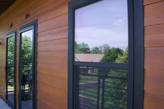 Building Photo - Modern 1-Bedroom Oasis in Bentonville with...