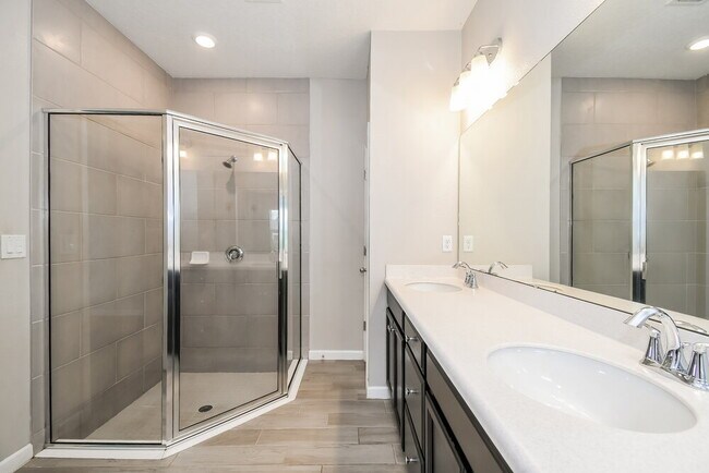 Building Photo - 7015 Longleaf Branch Dr