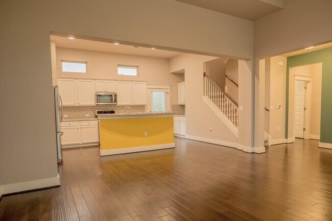 Building Photo - 10604 Wills Lp
