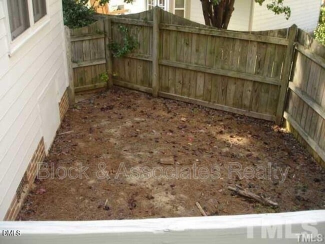 Building Photo - 311 Wax Myrtle Ct