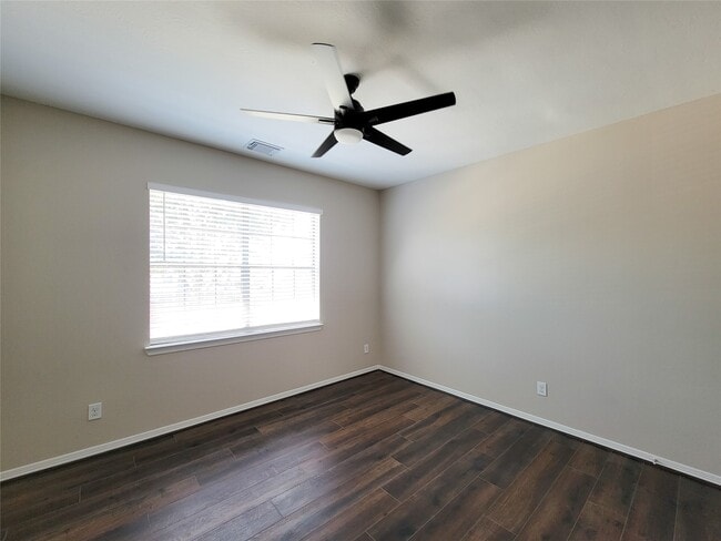 Building Photo - 11130 Celano Dr