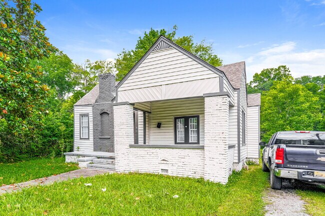 Building Photo - 8036 4th Ave N
