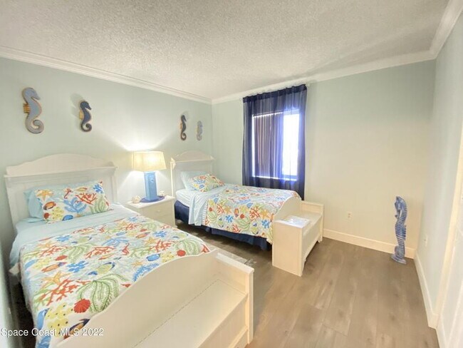 Building Photo - Satellite Beach Condo - Available on July 1st!