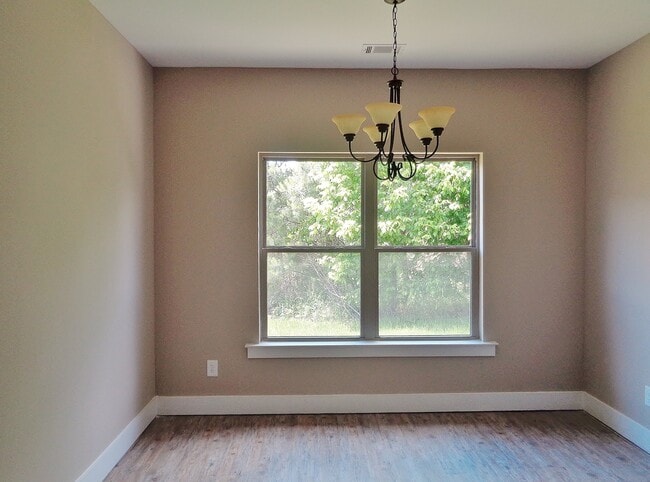 Building Photo - Home for Rent in Tuscaloosa, AL... Available to View Now!!!