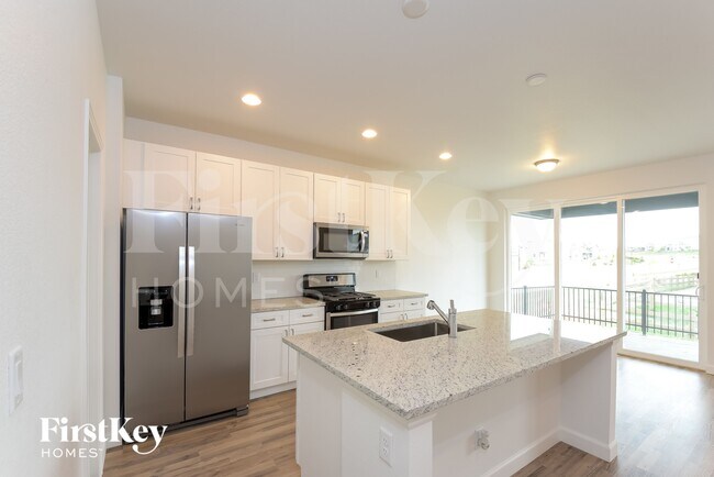 Building Photo - 496 Kansas Ave