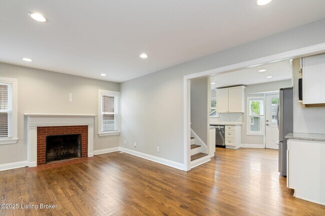 Building Photo - 121 N Hubbards Ln