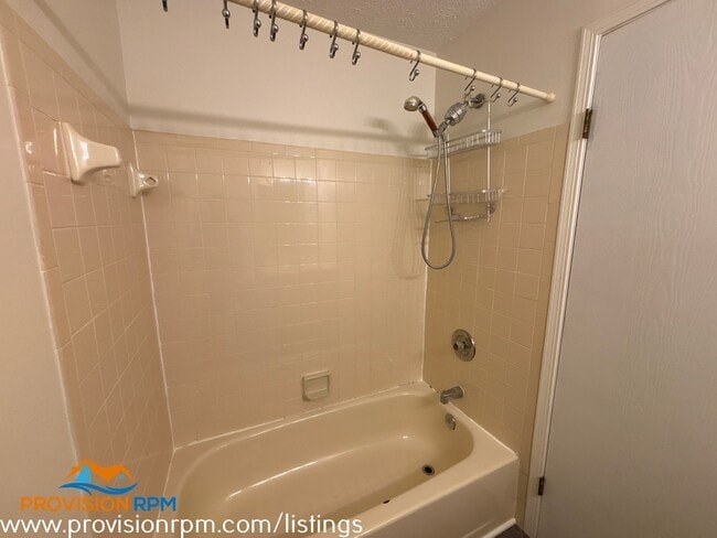 Building Photo - 776 Southern Hills Dr
