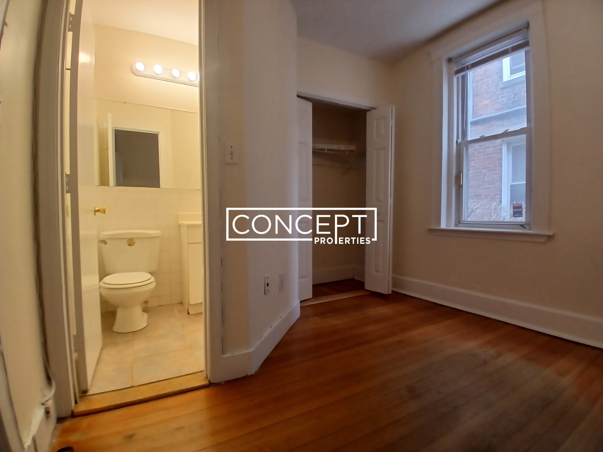 Building Photo - 15 Barrows St