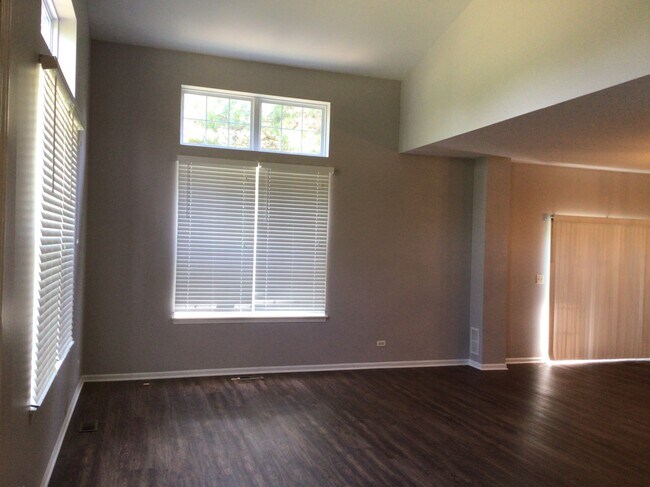 Building Photo - 762 Dillon Ct