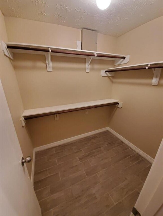 Building Photo - 171 Horn Ct