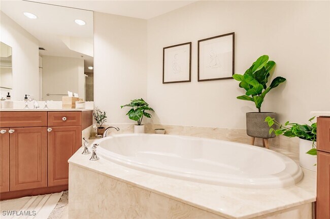 Building Photo - 23540 Via Veneto