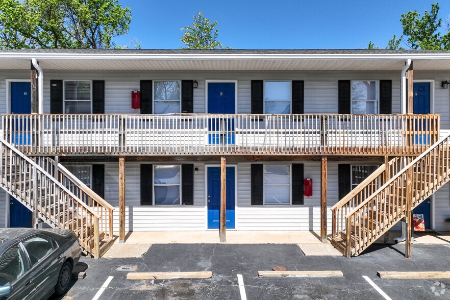 Pelham Place 308320 Jefferson St Kernersville NC 27284 Apartment