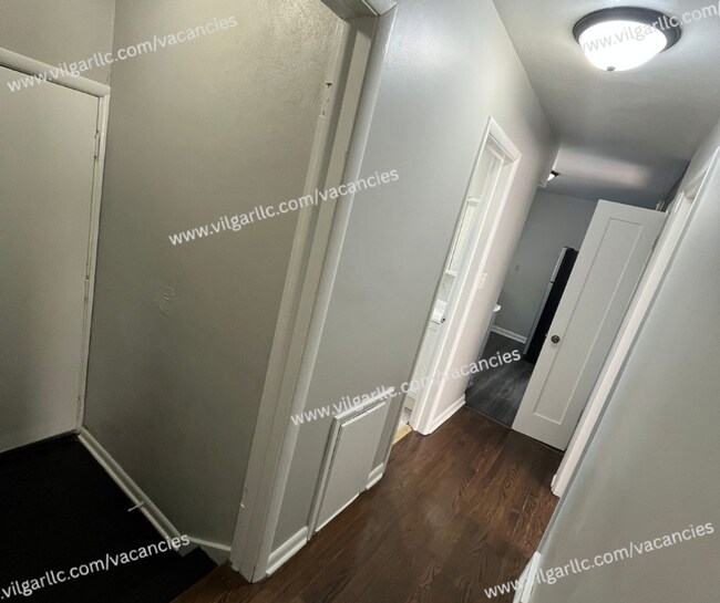 Building Photo - 2 large bedrooms & 1 newly updated bathroom home in Gary, IN