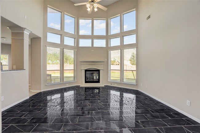 Building Photo - 13419 Sunset Bay Ln