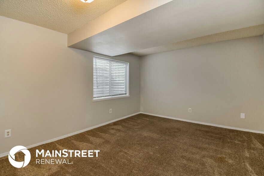 Building Photo - 6909 Sproul Ln
