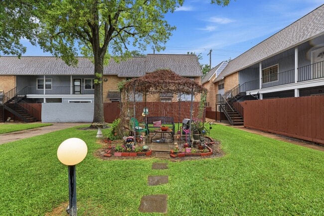 Building Photo - 1433 Cedar Post Ln