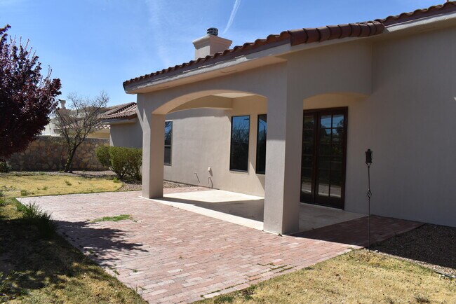 Building Photo - 6264 Wildwood Ct