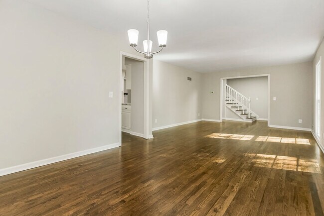 Building Photo - 9859 Connell Dr