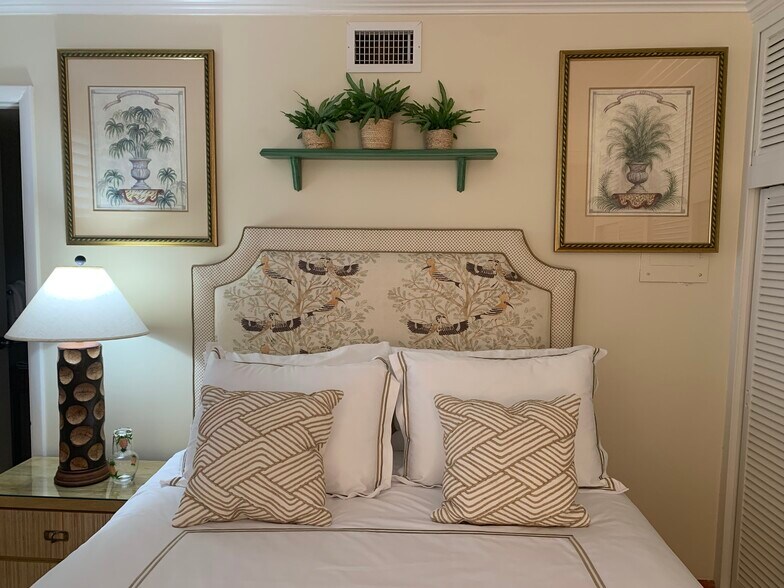 Bedroom - 401 Peruvian Ave