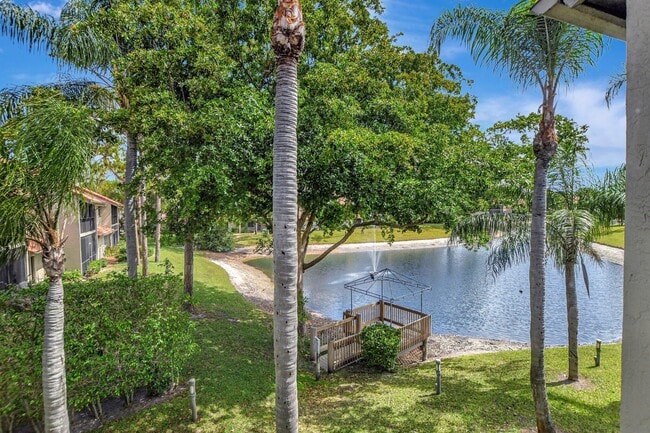Building Photo - 5801 Coach House Cir