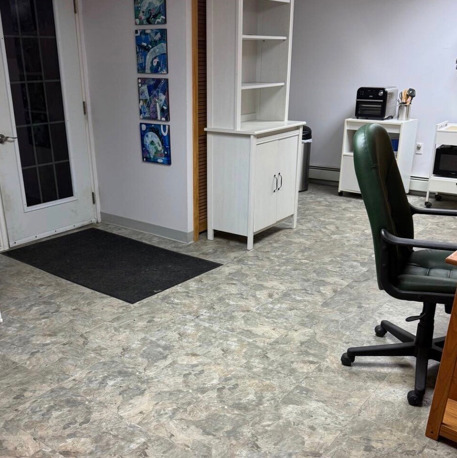 Building Photo - 448 Wiscasset Rd