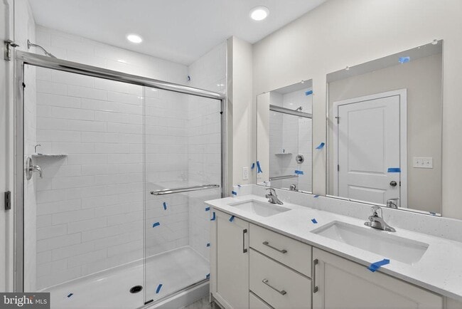 Building Photo - 47 Tarmin Aly