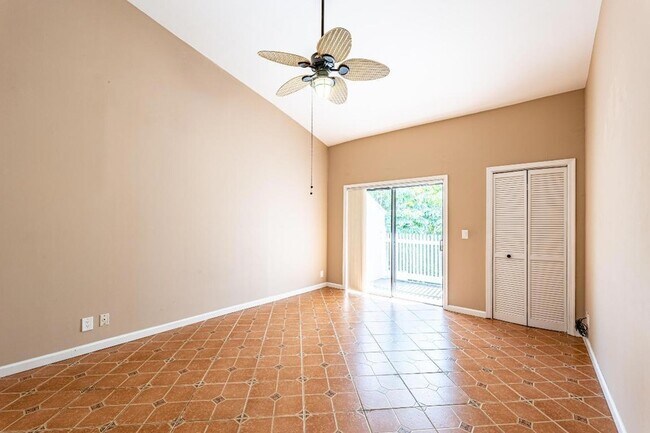 Building Photo - 2936 Florida Blvd