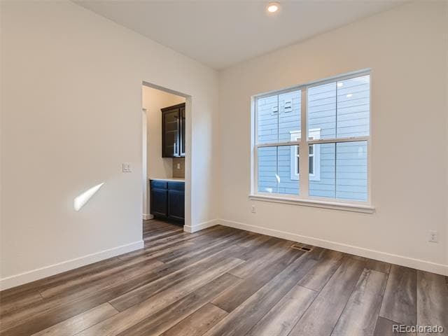 Building Photo - 15678 Valentia St