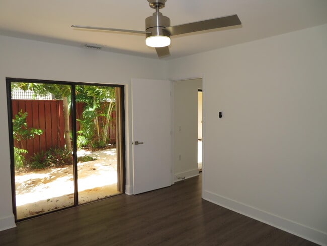 Building Photo - 1700 Embassy Dr