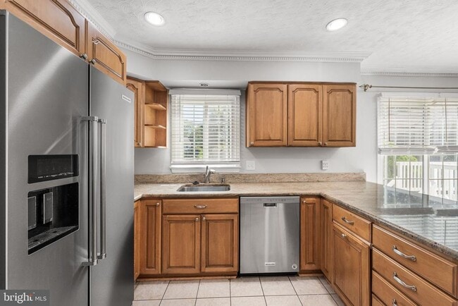 Building Photo - 222 Apple Blossom Ct