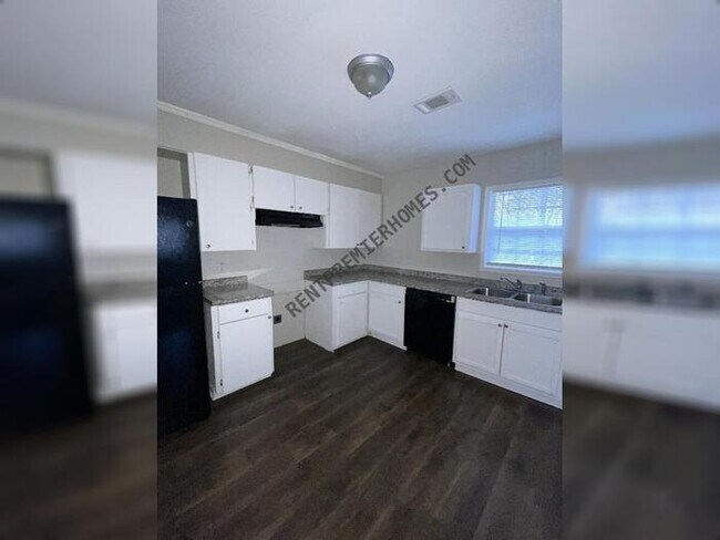 Building Photo - 6706 W Wakefield Dr